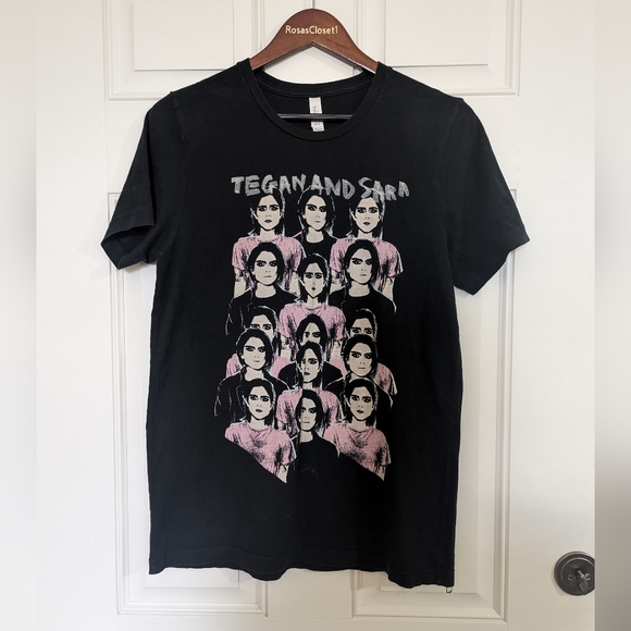 Tegan and Sara Tee - Picture 1 of 4